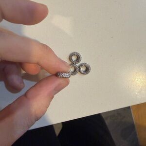 PANDORA Elegant Silver and crystal charms